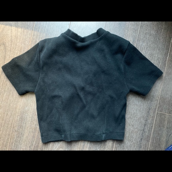 Back croptop - Picture 5 of 5